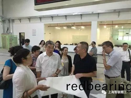 上海市经济信息化委领导莅临上海护理佳企业调研指导工作